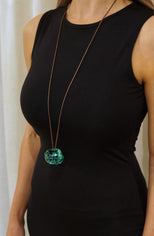 ПРИКРАСА КУЛЯ З ГУТНОГО СКЛА СМАРАГД